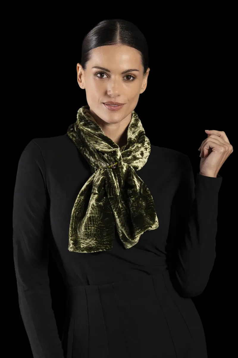 Fortuny furrowed velvet scarf with Murano glass beads