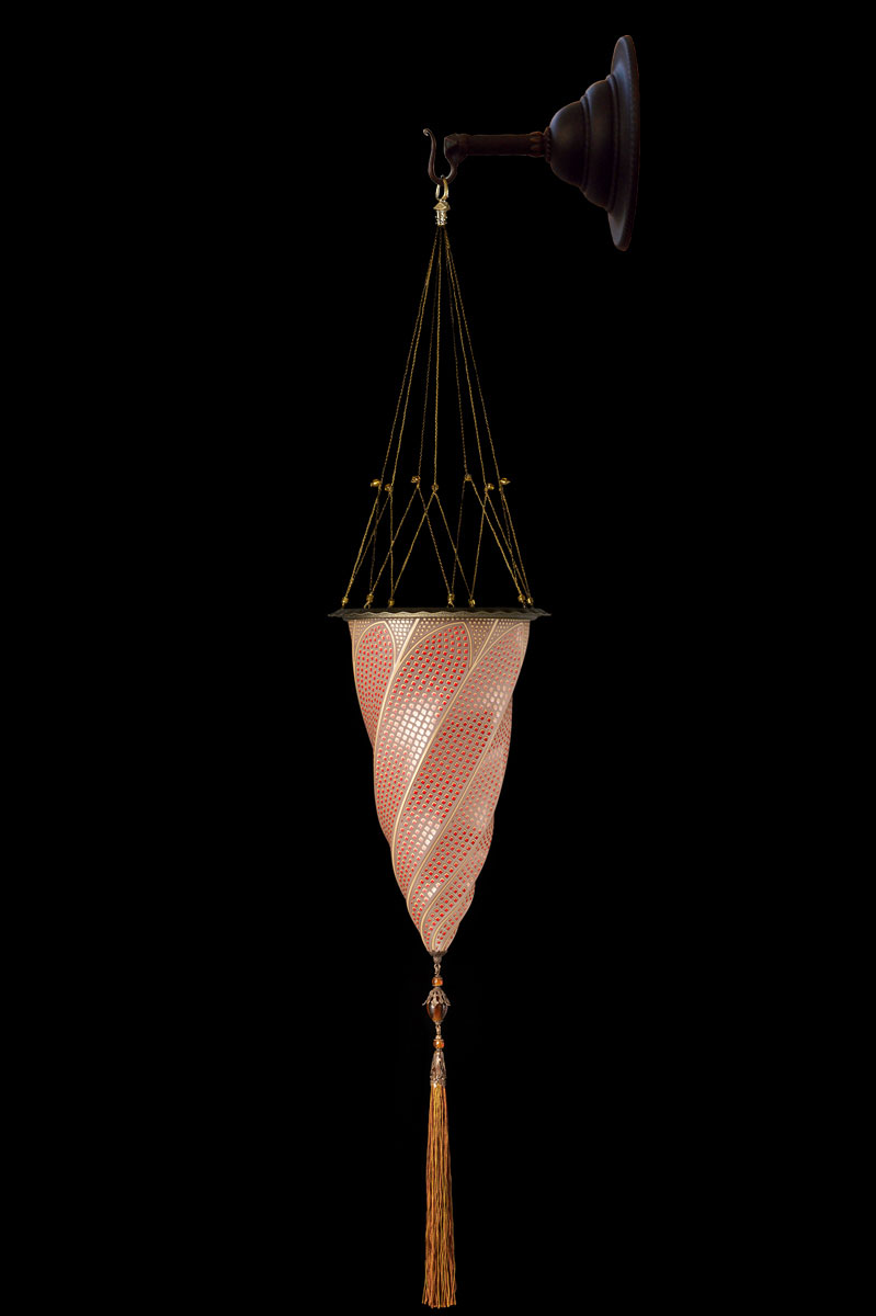 Lampada Fortuny Cesendello in vetro mosaico rosso a muro