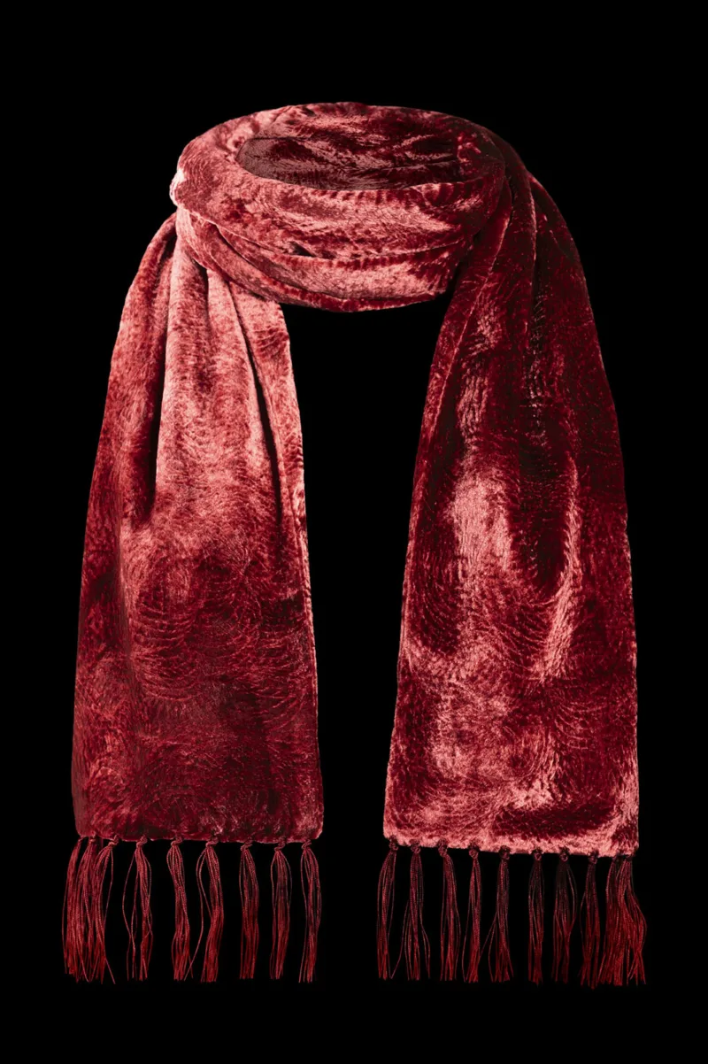 Fortuny furrowed velvet scarf with fringes